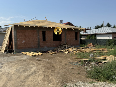 Vila Individuala Parter+Pod 4 camere - 300mp teren - Otopeni