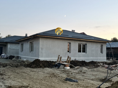 Vila Individuala Parter+Pod 4 camere - 300mp teren - Otopeni