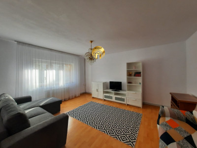 Apartament , 3 camere în 13 Septembrie 