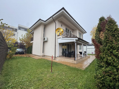 Vila 5 Camere - 500mp teren - Mobilata si Utilata Premium - Otopeni Central