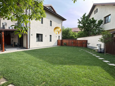 Casa P+1+M 5 camere - 300mp Teren - Langa Penny Odaile