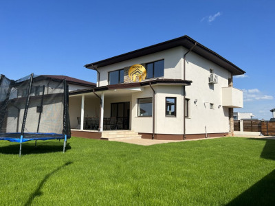 Vila Individuala 5 camere Cu Magazie și Pivnita - 530mp Teren!