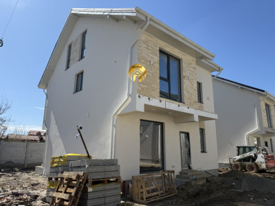 Casă individuală de vânzare lângă Parcul Nou Ghidigeni – locație excelentă