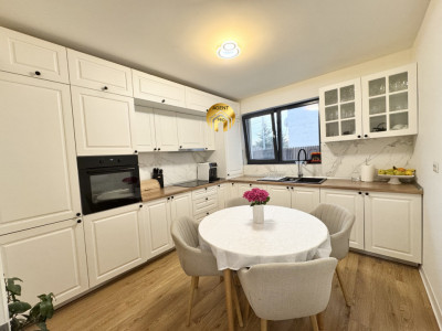 Casa P+1+M 5 camere - 4 bai - Langa Penny Odaile