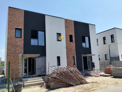 Casa Duplex 4 camere - 200mp Teren - langa Penny Odaile