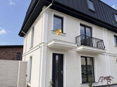 Vila 4 camere - P+1+M - Str Maramures - Otopeni Central