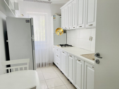 Apartament  2 camere de vânzare si loc de parcare